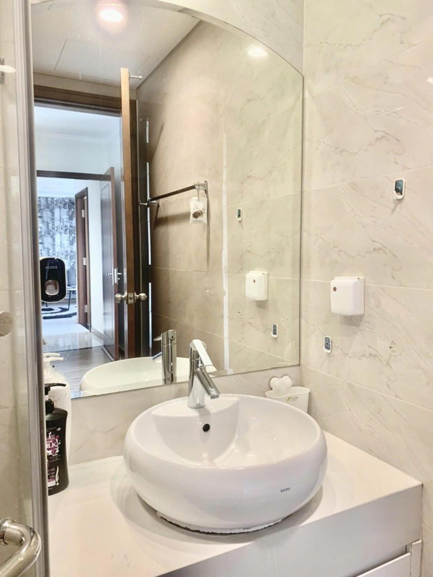 Mott Haven Apart - Vinhomes Central Park, Landmark 81 Area & Ice Rink Ho Chi Minh-staden Exteriör bild