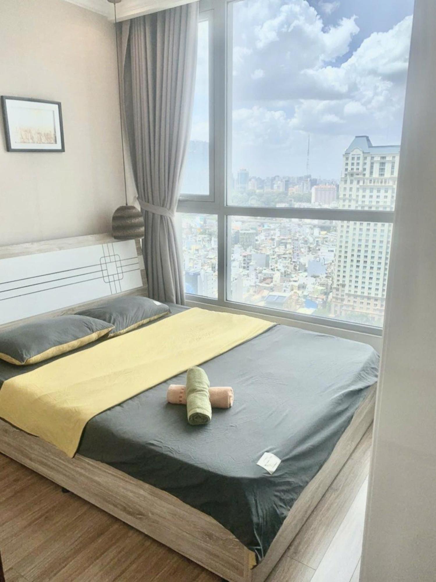 Mott Haven Apart - Vinhomes Central Park, Landmark 81 Area & Ice Rink Ho Chi Minh-staden Exteriör bild